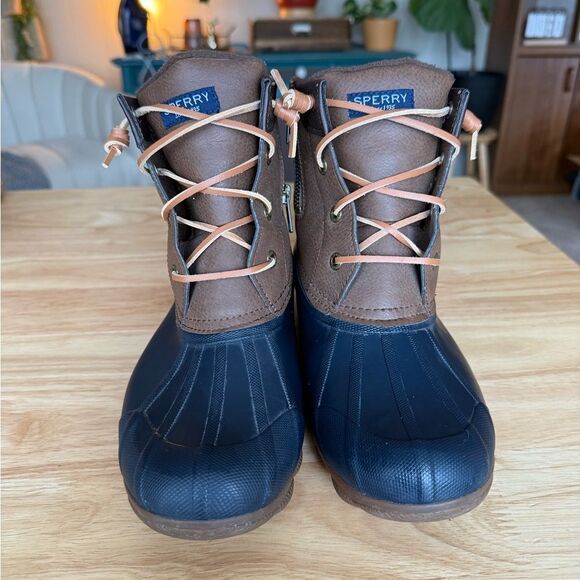 EUC Sperry Duck Boots - Size 8 Women’s - Picture 4 of 7